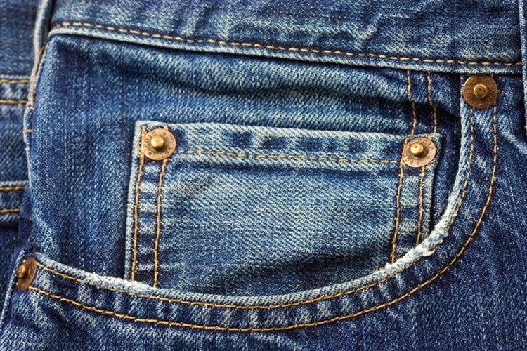 Kegunaan Kantong Kecil pada Celana Jeans